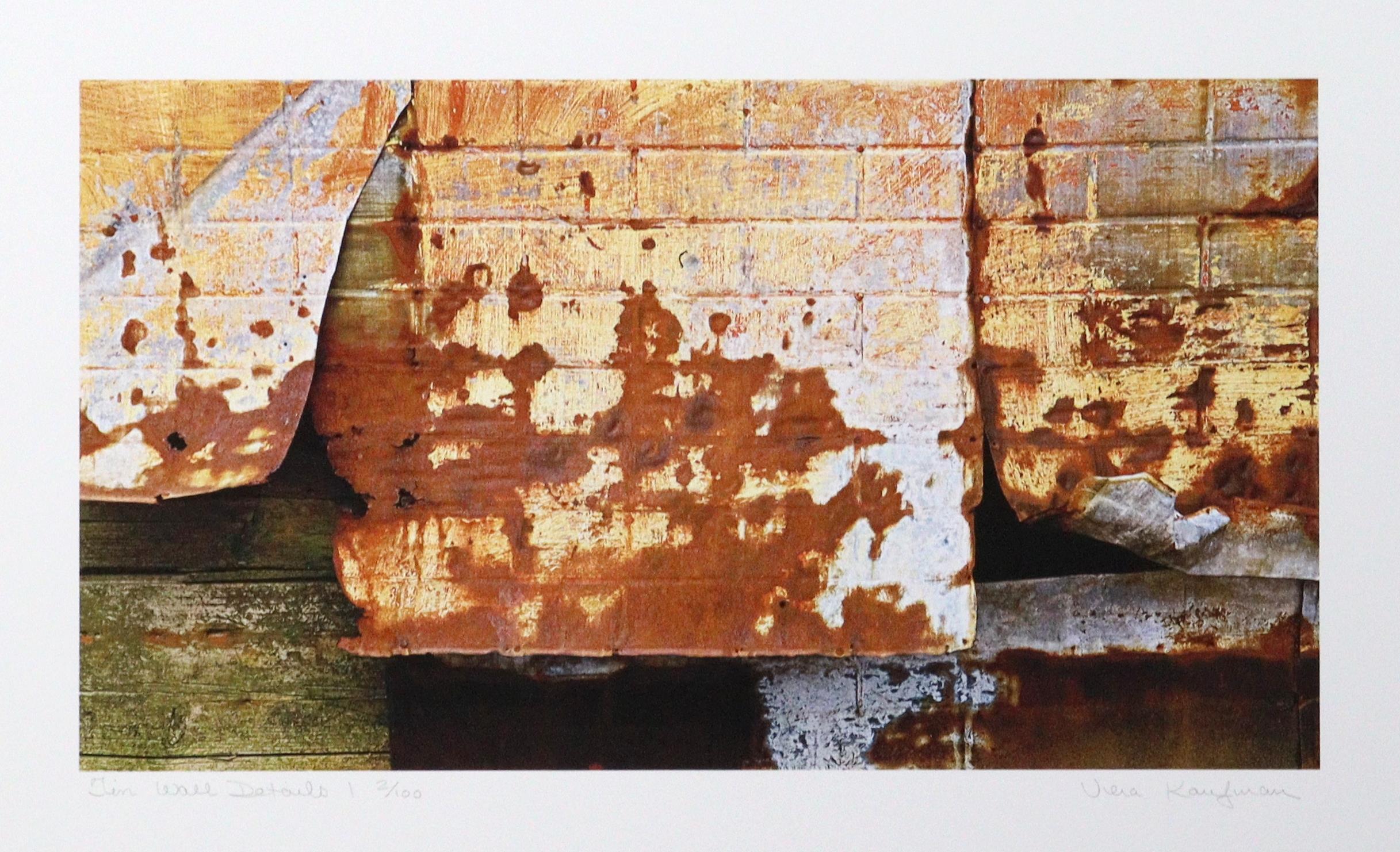 Tin Wall Details 1